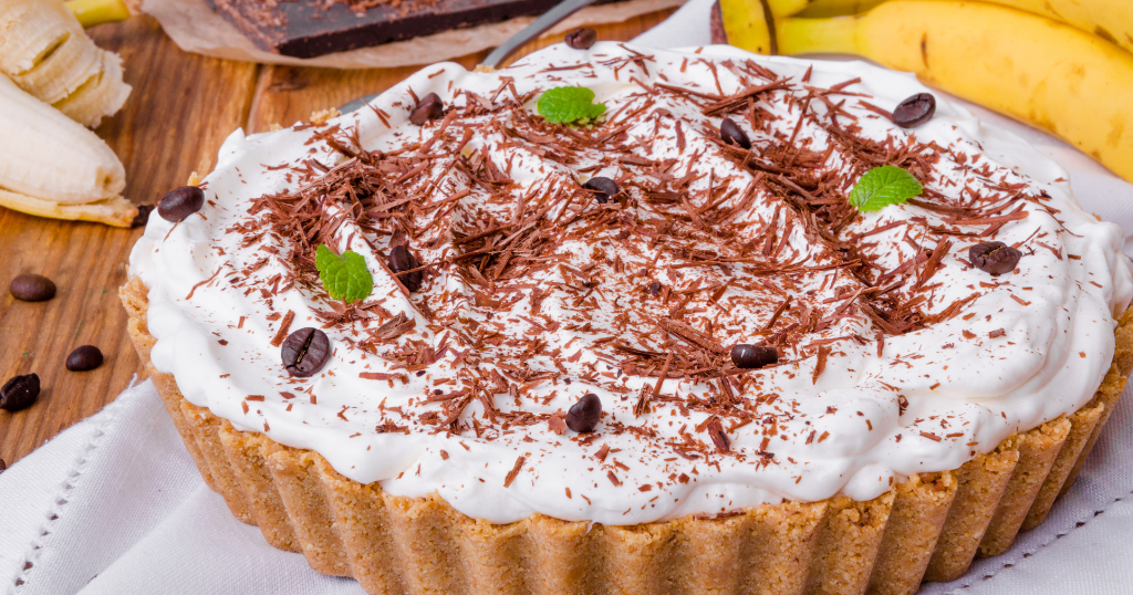 Banoffee Pie with Bananas and Whipped Cream (30 Mins + Chill Time) Recipe